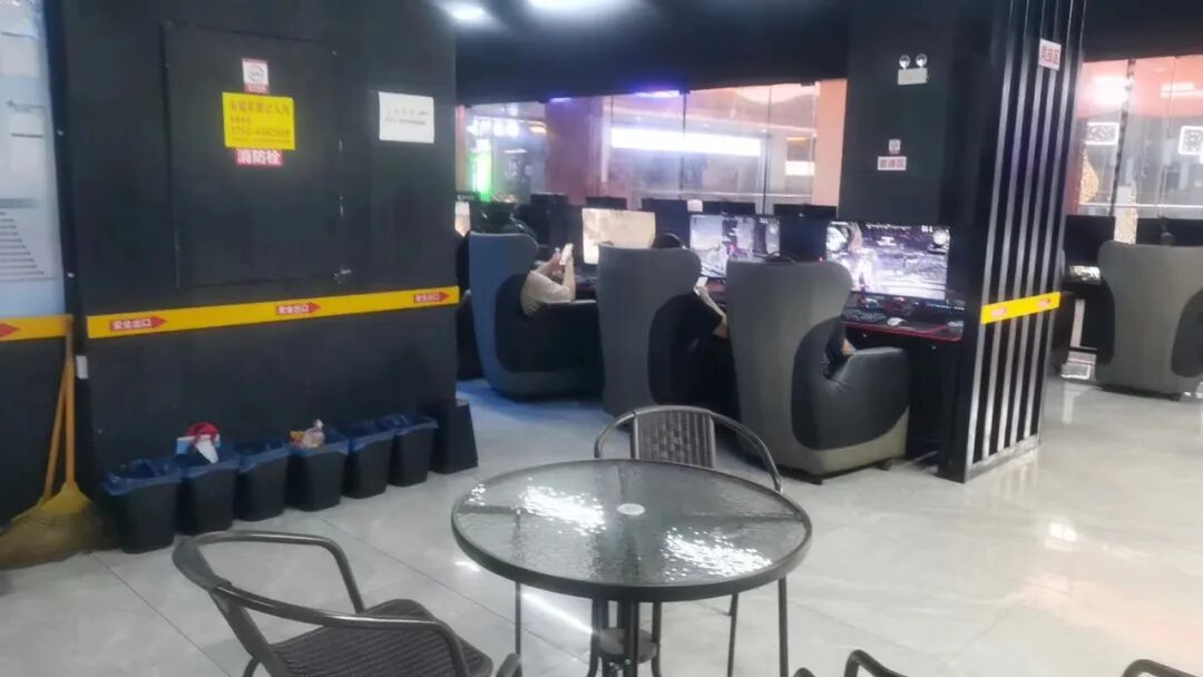 指示带是什么意思“它来了，它来了，它踏着祥云走来了”——触摸式消防救生路线指示标识带您火场快速逃生！_https://www.jmylbn.com_新闻资讯_第8张