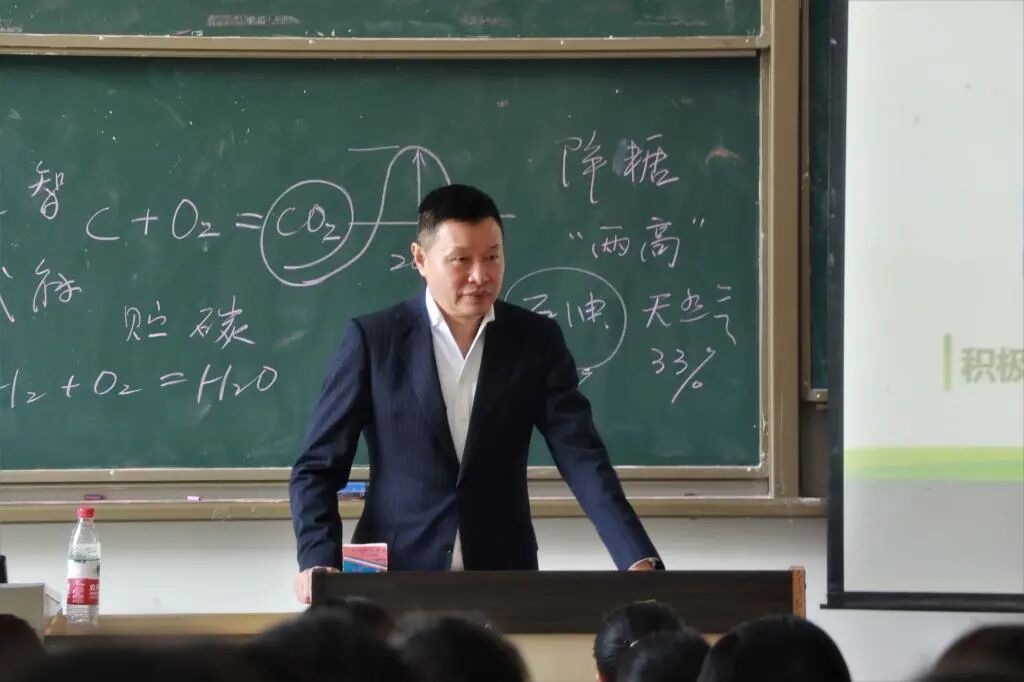 680A9552C1B116FAB69E34E9D18_7E05F061_F51B.jpg 图片
