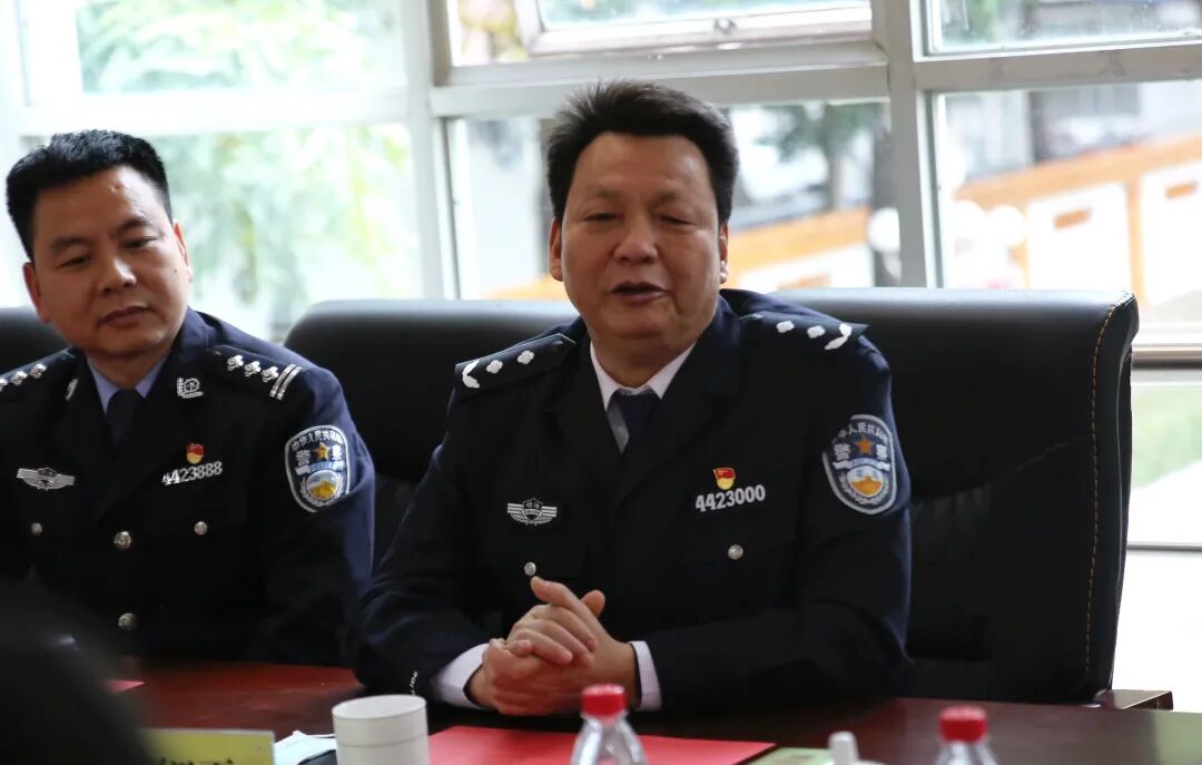 清远监狱在春节前夕慰问武警官兵