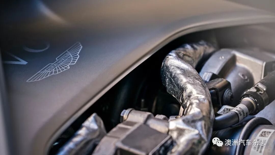 新款Aston Martin 软式顶篷车型DB11 Volante售价公布 - 5