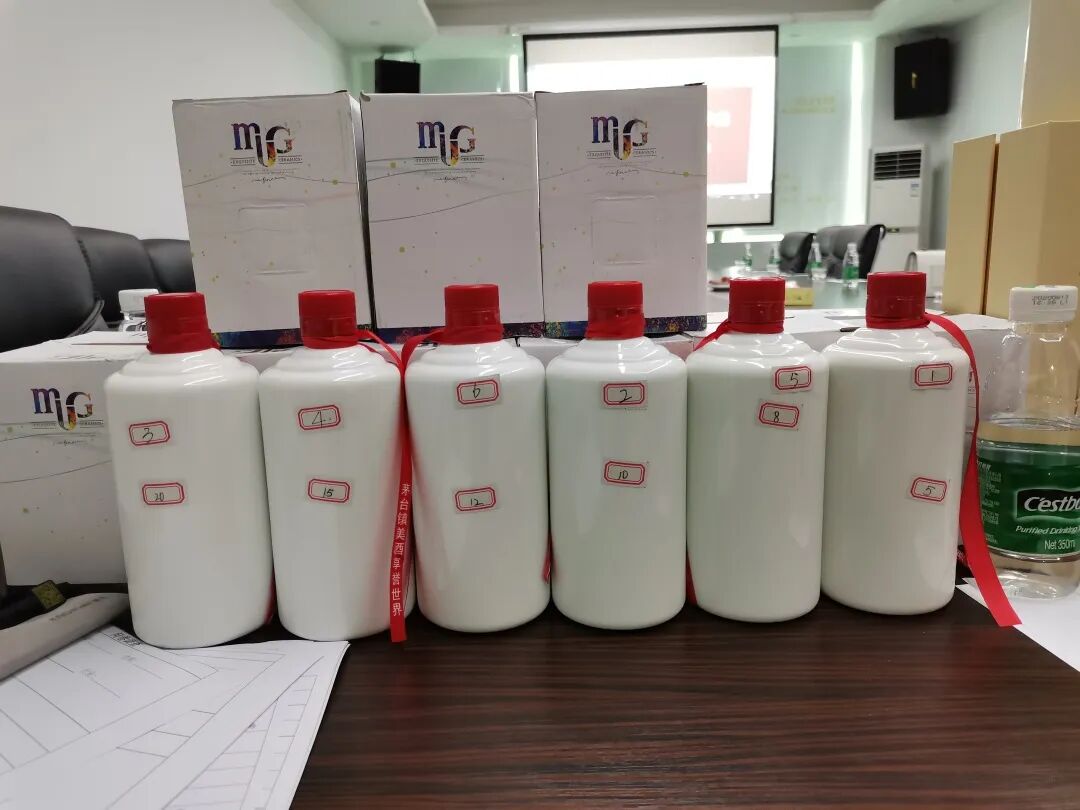 【一言九鼎】第98场主题沙龙品鉴会[做成功男人，喝一言九鼎]完美落幕