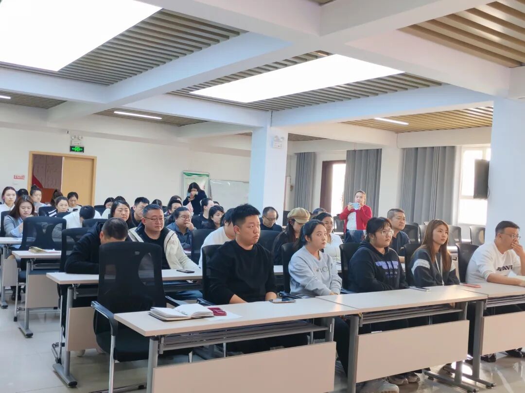 法律咨询专区现场