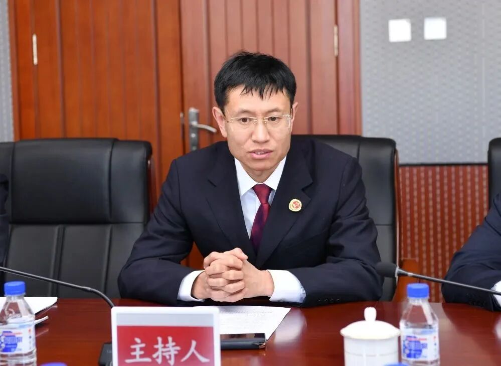 王绍峰副检察长对专家们提出的宝贵意见表示感谢,他指出此次咨询会让