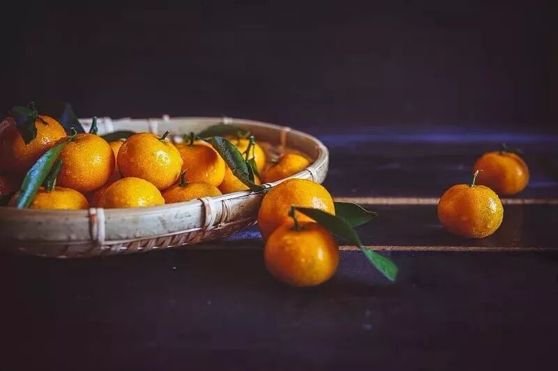 桔生淮南则为桔,生于淮北则为枳_桔红色_朱砂桔和四季桔的区别