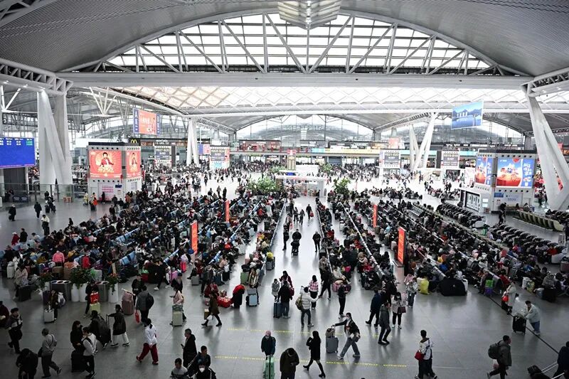2025年春运期间的广州南站候车大厅。新华社图