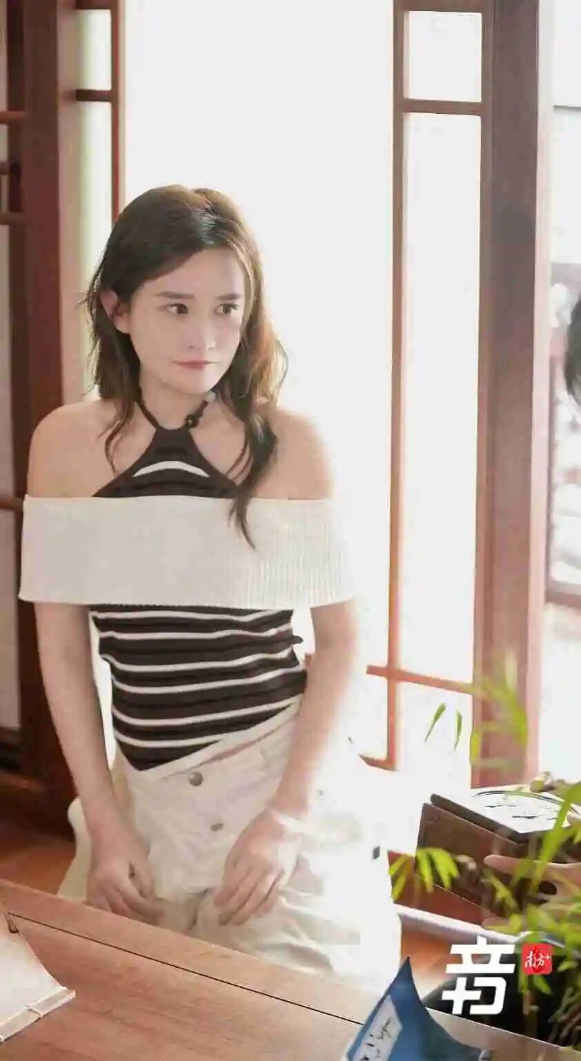 清华女博士谈演短剧