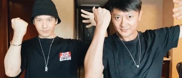 张靓颖谈被前夫骗财传闻 李晨印小天聚会