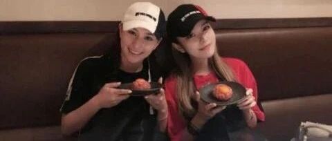 窦骁何超莲为周扬青庆生沈腾回应公司名称 张馨予呼吁别对女演员胖瘦太苛刻