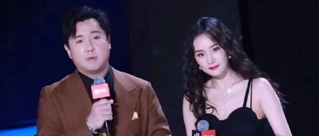杨幂扶沈腾扶了个寂寞 周杰伦投资KTV被告300首歌侵权