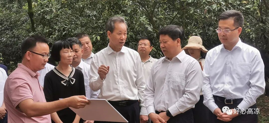 省委组织部副部长老干部局局长王力伟到我市调研