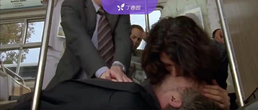 这群医生给 800 多集医疗剧打分，还发了论文