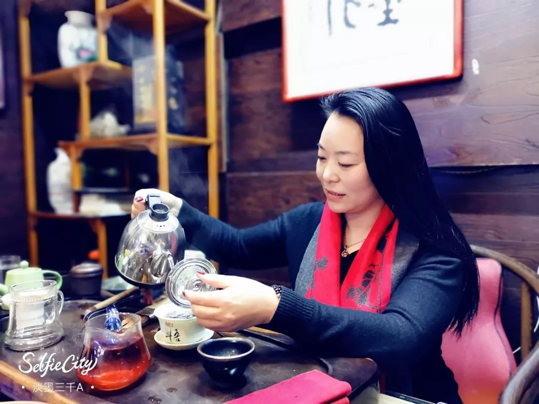 河南鑫港源汽車服務(wù)有限責(zé)任公司_河南鑫舟包裝印刷有限公司_河南鑫合實(shí)業(yè)有限公司地址