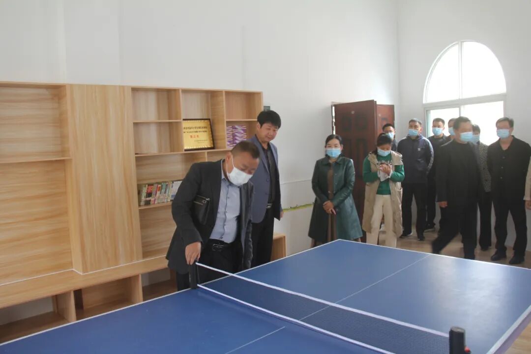 安康市教体局督查组,白河县教育体育和科技局党委书记,局长谢文生一行