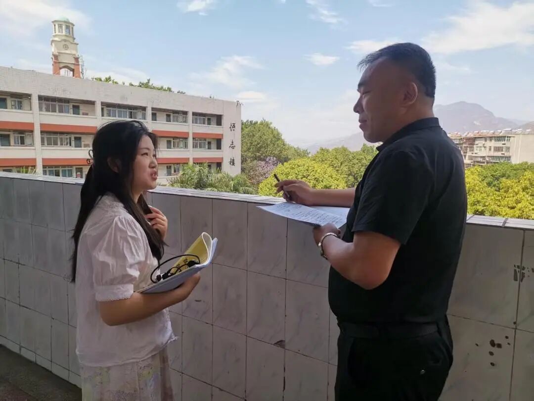 讲评.jpg