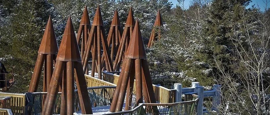 国外这些景观栈道，是如何用巧妙设计让人感受沉浸在云端的体验的？