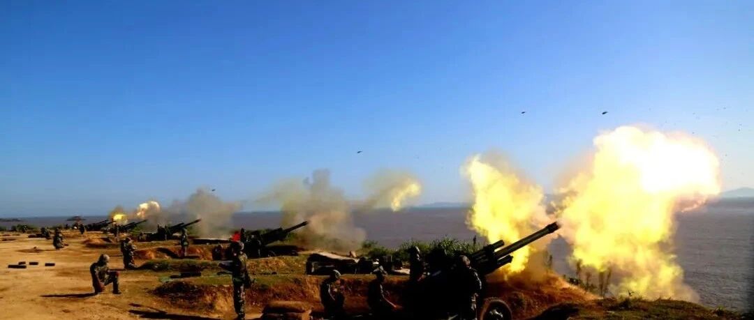 “注意！预备！放！”