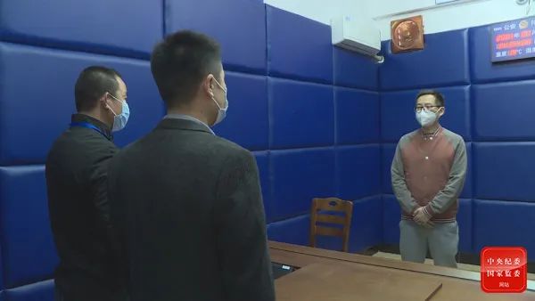 外逃职务犯罪嫌疑人黄义德回国投案-微信头条网 外逃职务犯罪嫌疑人黄义德回国投案