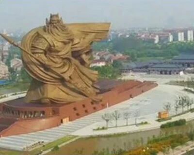 湖北荆州巨型违建“关公像”拆还是迁？专家提出建议
