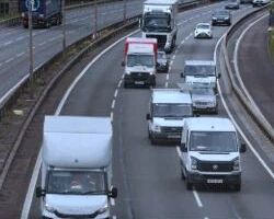 英国有望在明春成为全球首个批准无人驾驶系统汽车上路的国家