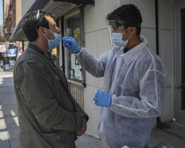 美专家：“群体免疫“是屠杀的代名词