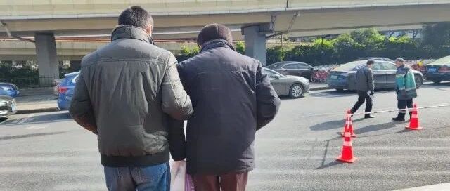 杭州男子从殡仪馆打来电话：能不能写写我们的天才儿子