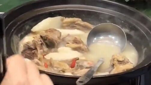 羊肉来了！雷神山工作人员吃上蒙古国捐赠羊