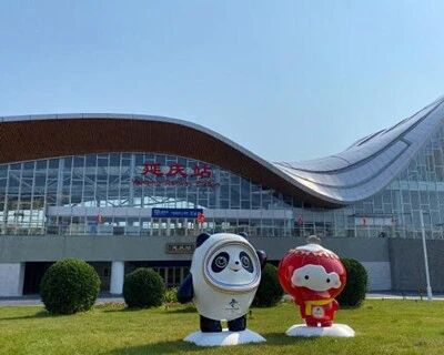 冬奥会重点配套交通基建工程铁路延庆线今天正式开通运营