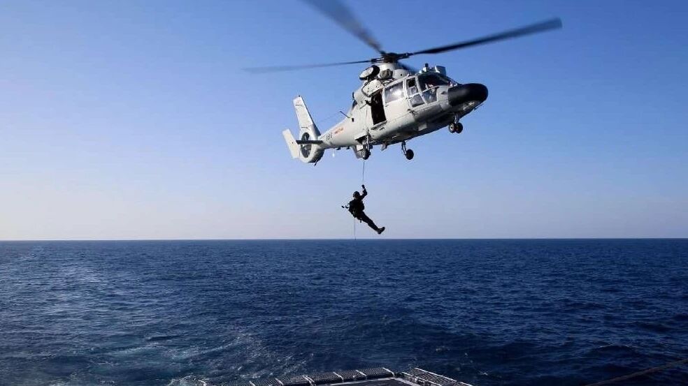 燃！第36批护航编队多科目练兵亚丁湾