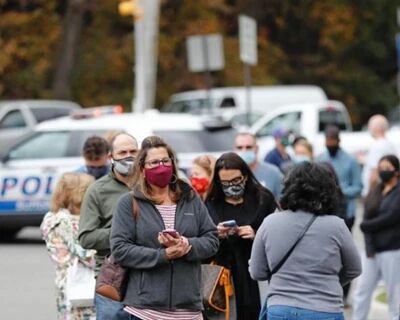 美单周新增确诊超50万例 新冠流感双重流行风险增大