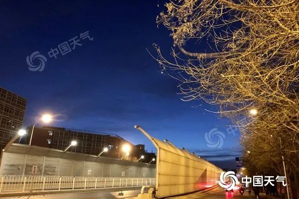 北京今天最低温或接近近十年12月极端最低气温 三大预警生效-微信头条网 北京今天最低温或接近近十年12月极端最低气温 三大预警生效