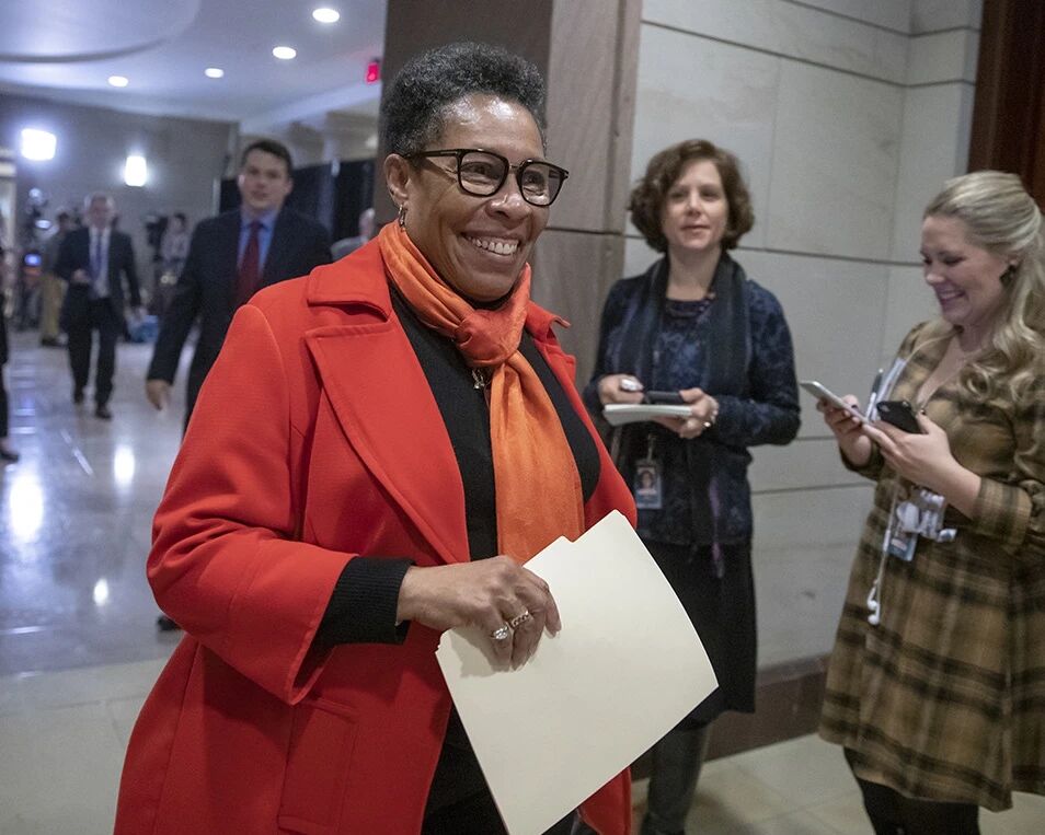 美媒：拜登将提名非裔女性议员担任住房和城市发展部部长