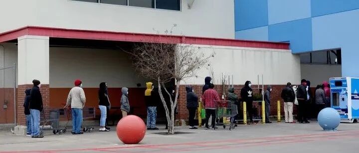 这回，美国人真的怒了！