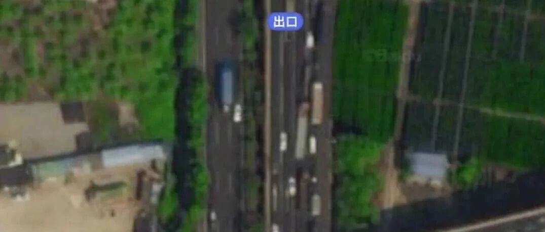 3分钟27人违章!网友：这里的“电子警察”难道为罚款而设?