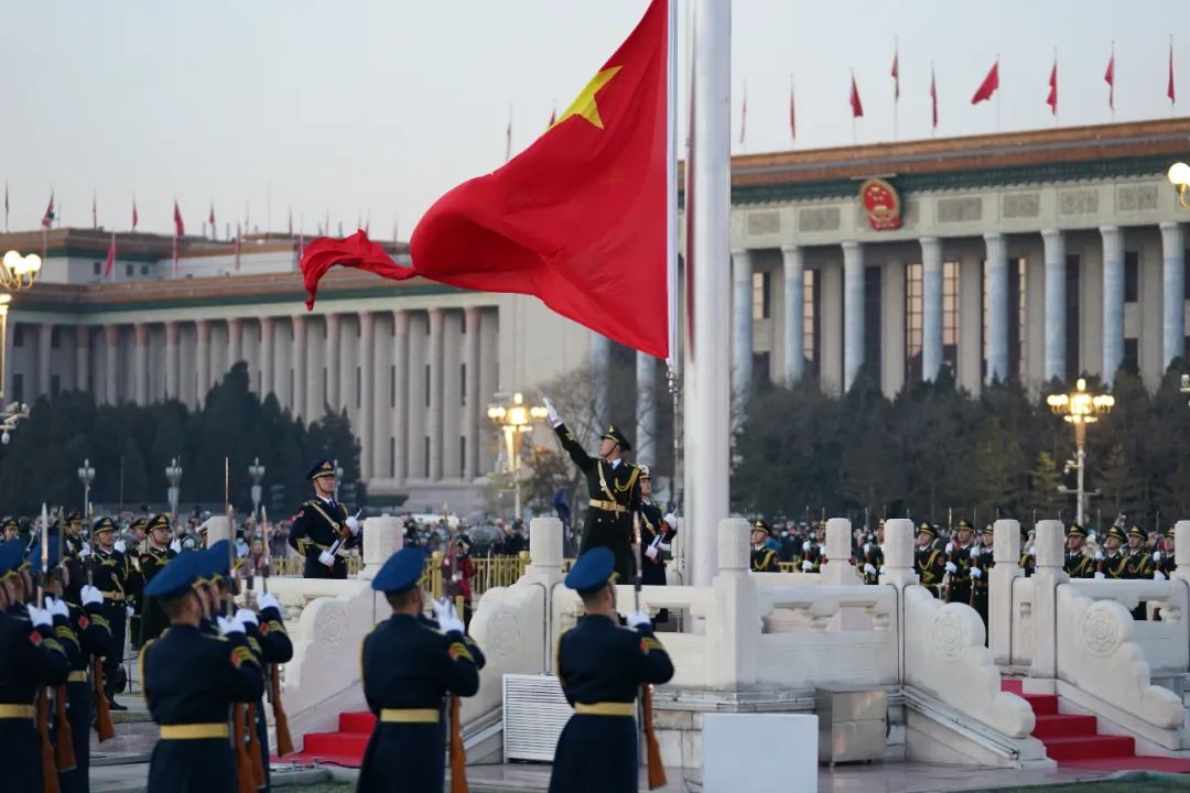燃爆了!这就是今天早上的天安门广场!-微信头条网 燃爆了!这就是今天早上的天安门广场!