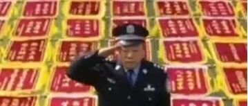 230面锦旗！“福尔摩斯·老胡”，牛！