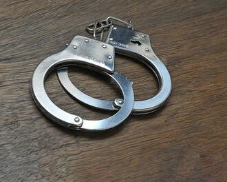 虚设人头吃空饷 倒卖假酒为赚钱的“财迷”主任栽了