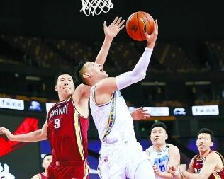 首钢队火力全开六连胜：三分球29投15中 5人得分上双