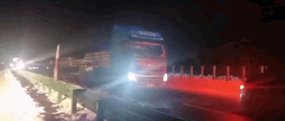 “师傅，醒醒啊！”