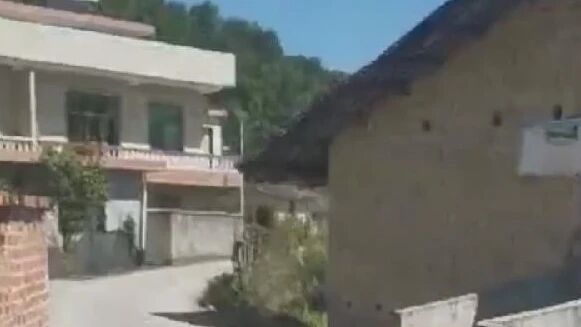 湖南3岁男童家门口失踪26天，父亲怀疑孩子被熟人抱走