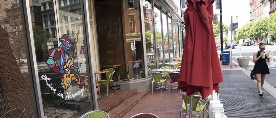 IMF预计美国经济二季度萎缩37%