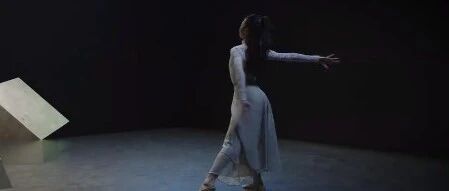 这支舞，带我们穿越“时空隧道”!