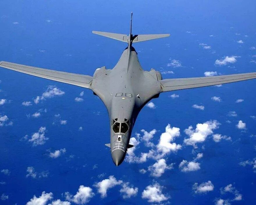 英媒披露：美绝密B-21轰炸机正在建造中