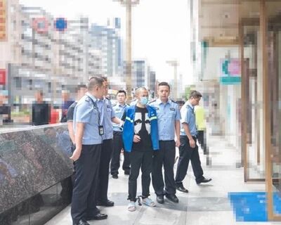 追凶12年 南充“五星花园”持枪抢劫金店案告破！