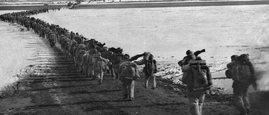 向所有为国捐躯的英雄致敬！