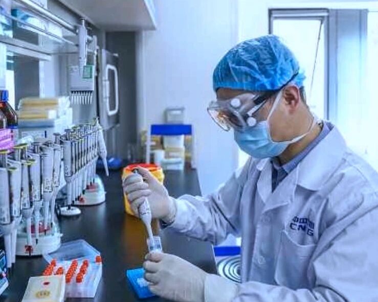 俄卫生部称俄首批新冠疫苗已投入民用流通