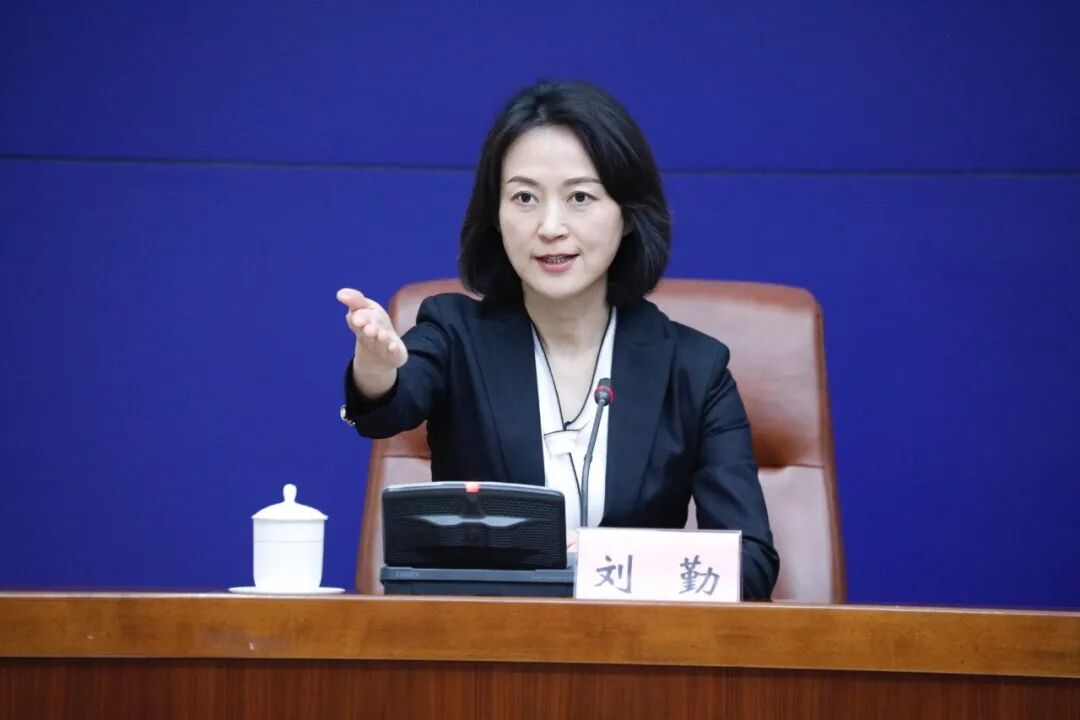 首页>济南发布网站>文字实录>济南市政府新闻发言人刘勤刘勤:各位媒体