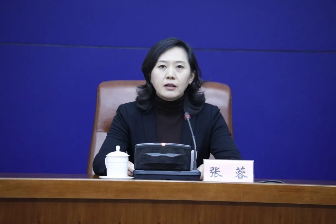 首页>济南发布网站>文字实录>首先,有请张蓉组长介绍我市疫情防控最新