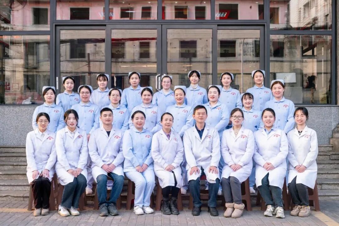 心电监护仪怎么贴遥测心电监护仪：心脏健康的“贴身卫士”_https://www.jmylbn.com_新闻资讯_第15张