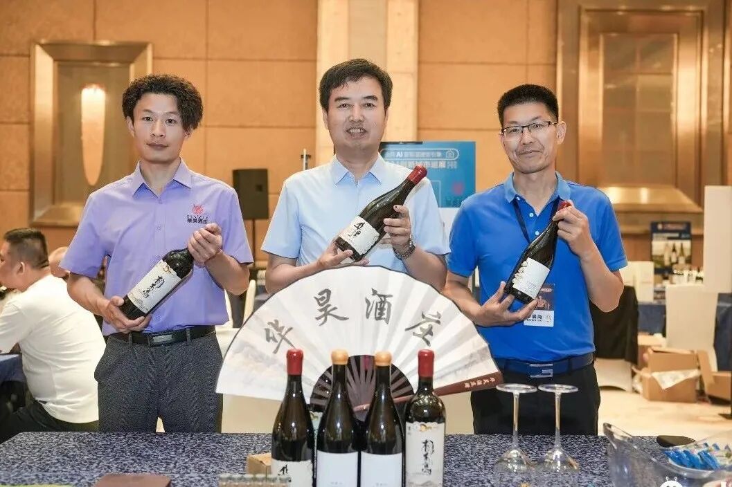 在宁夏创业做酒庄22年是什么体验？