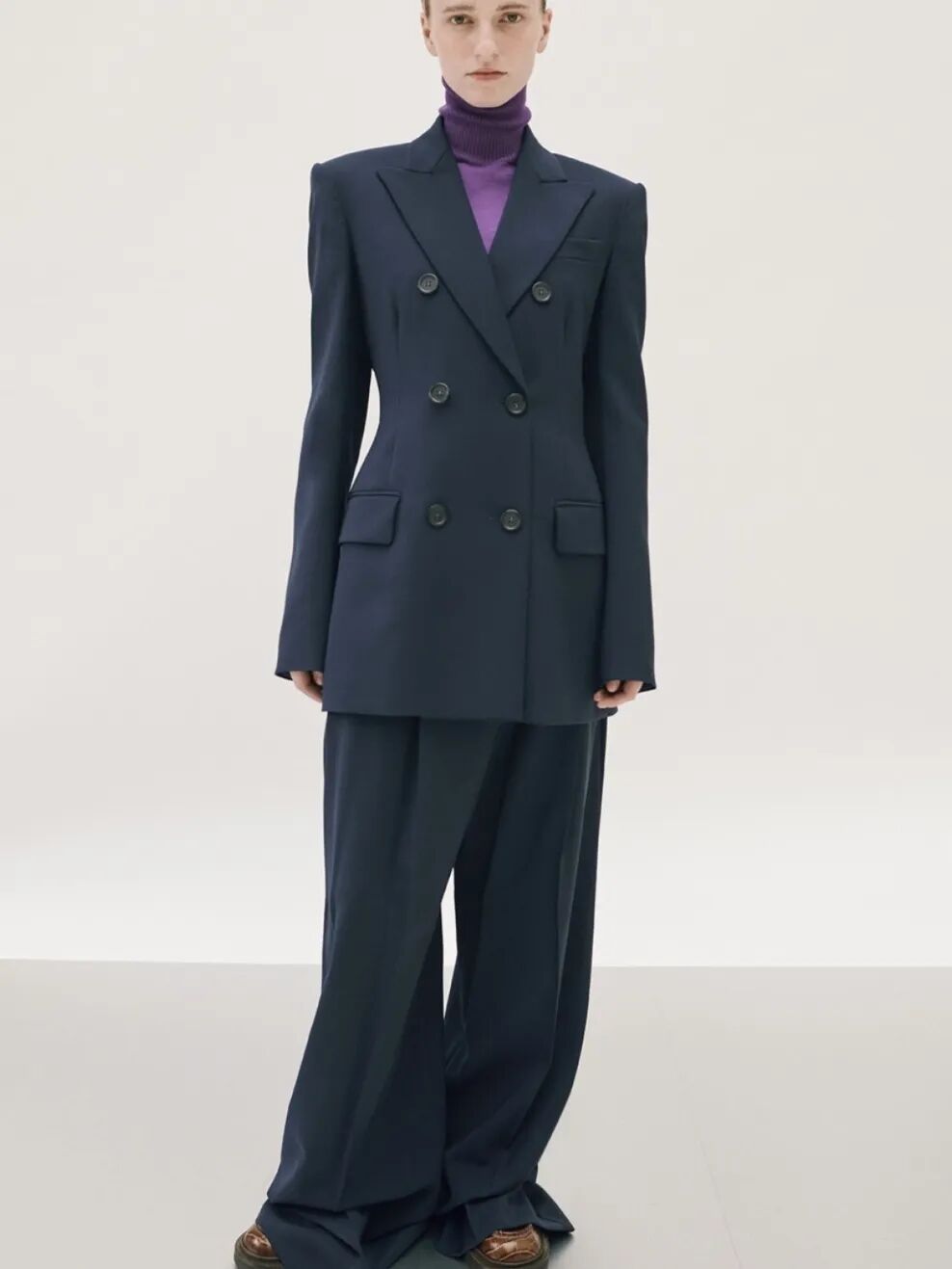 又酷又美的女生,都在穿西装